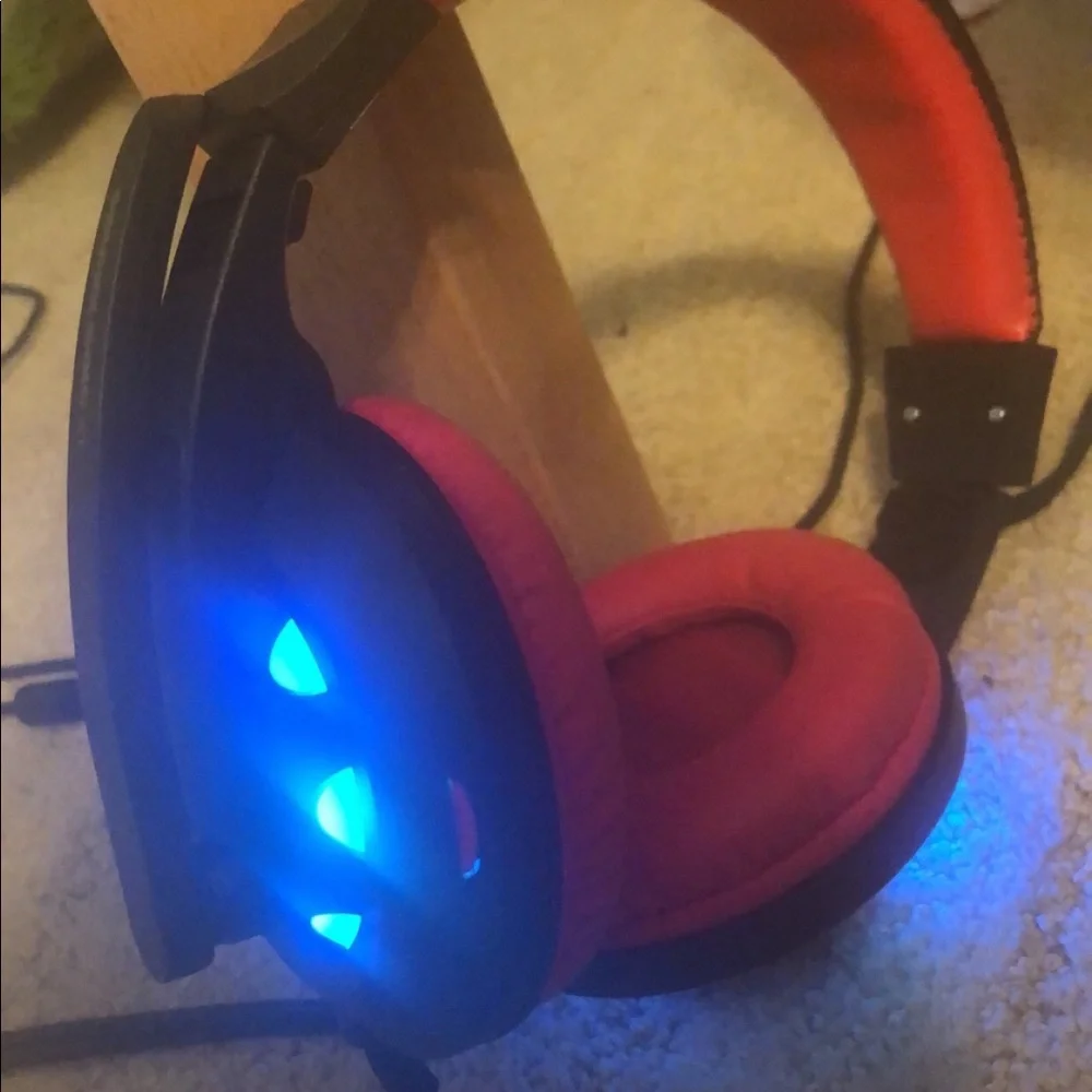 SoundlogicXT. Key Board & Mouse wired,Mouse pad,HeadPhones color changing wired